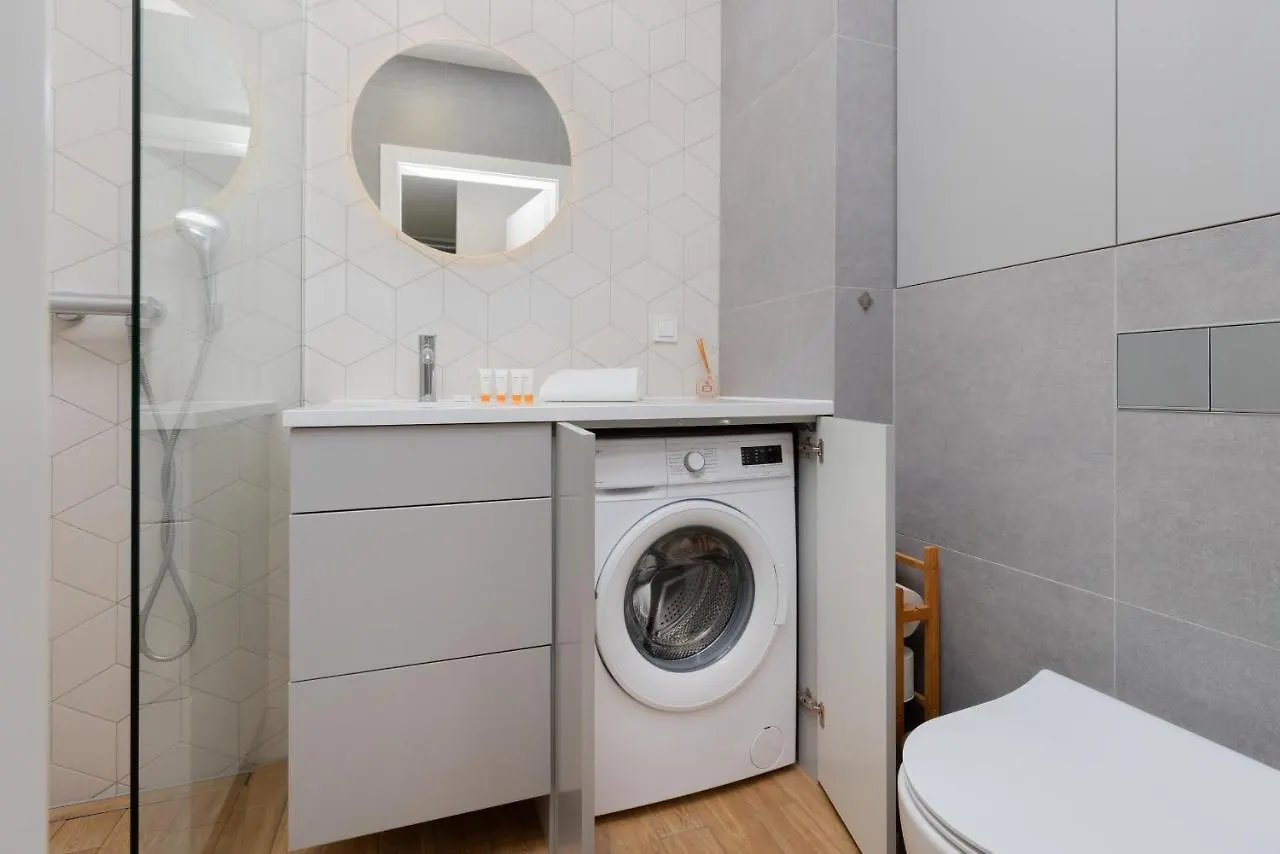 Bright & Trendy Gdansk Apartment With Balcony By Noclegi Renters